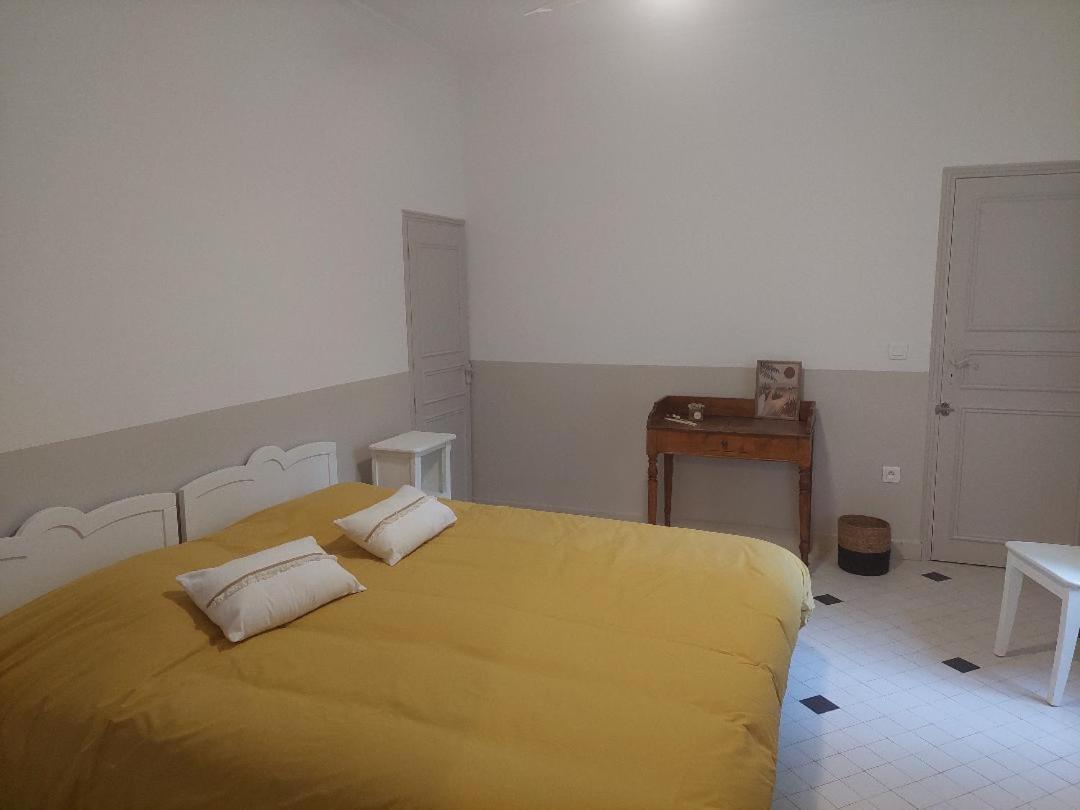 Le Petit Mas Des Alpilles En Provence Villa Saint-Etienne-du-Gres ภายนอก รูปภาพ